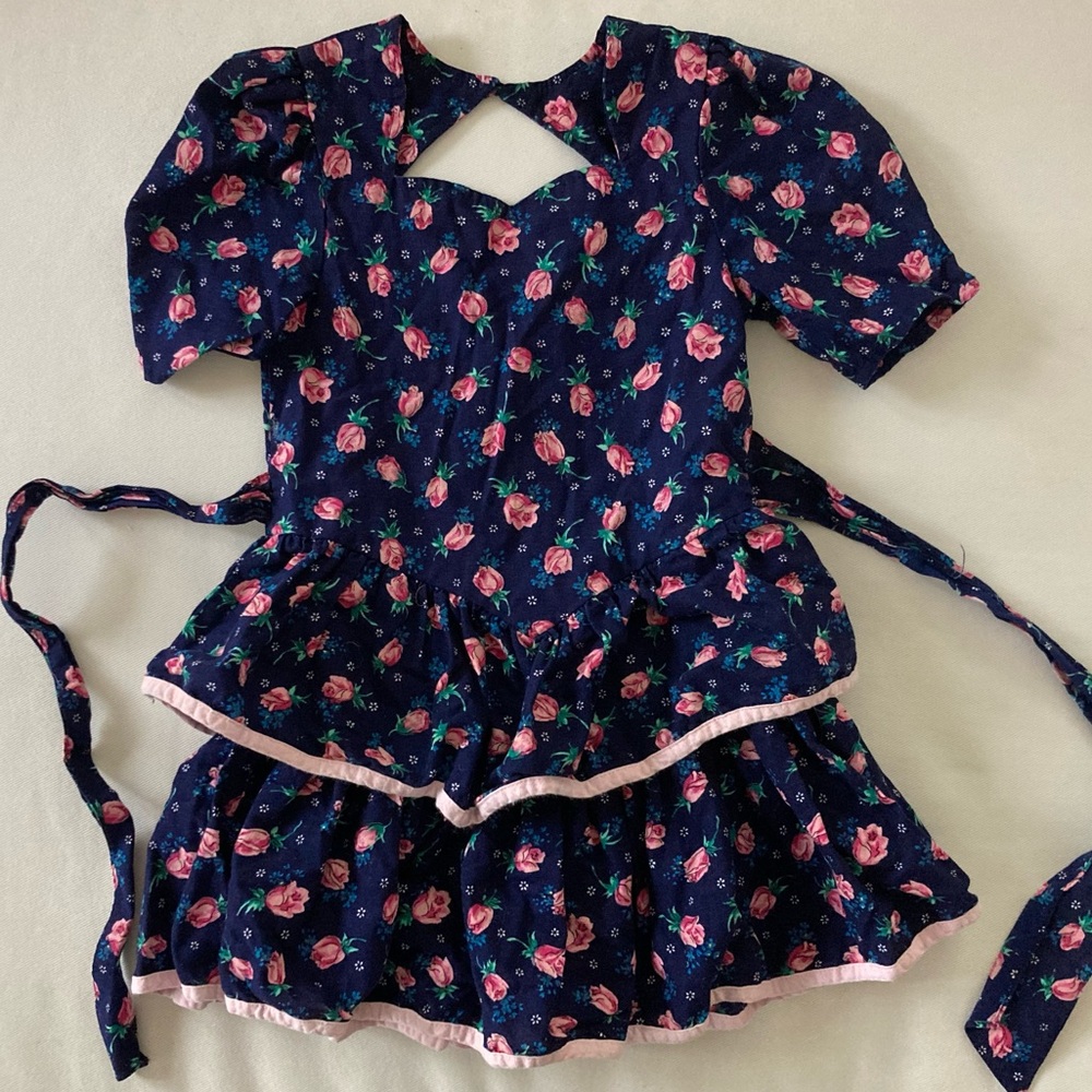 NOT AVAILABLE Eve Too! size 6 dress